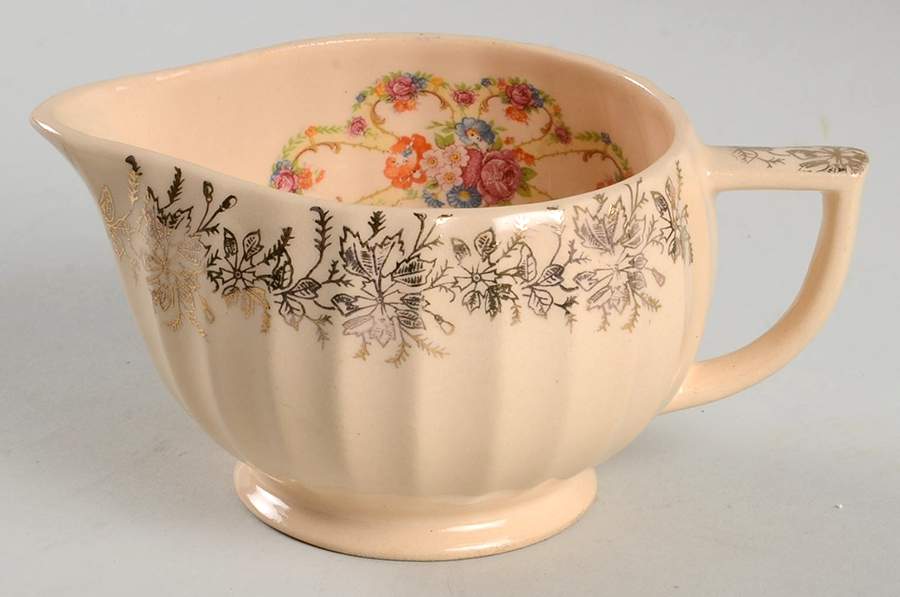 FLW1 Creamer by Franklinware-1
