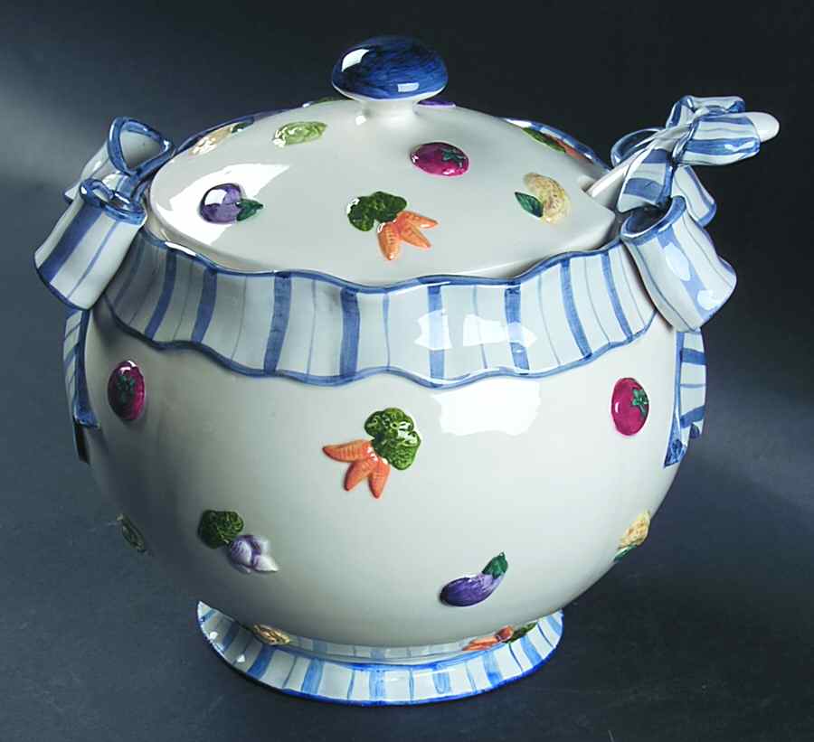 Petits Vegs Tureen & Lid w/Ladle by Fitz & Floyd-1
