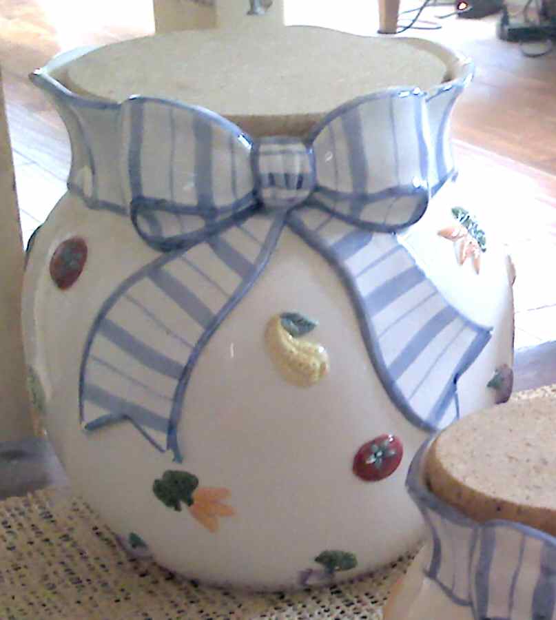 Petits Vegs Large Canister & Lid by Fitz & Floyd-1