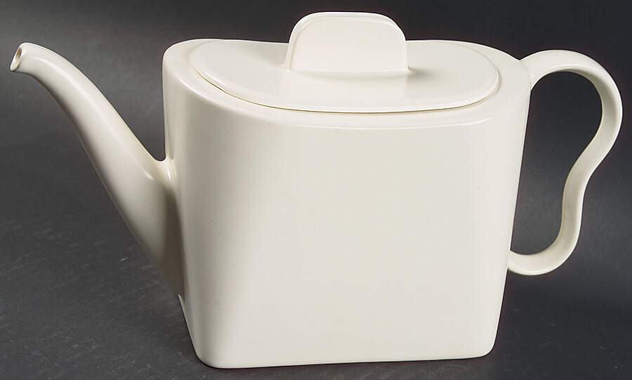 Metropolitan Ivory Teapot & Lid by Franciscan-1