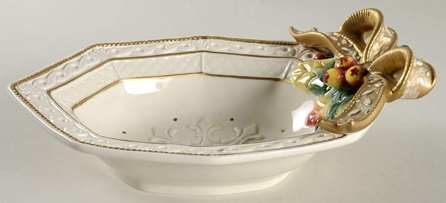 Snowy Woods Cranberry Bowl by Fitz & Floyd-1