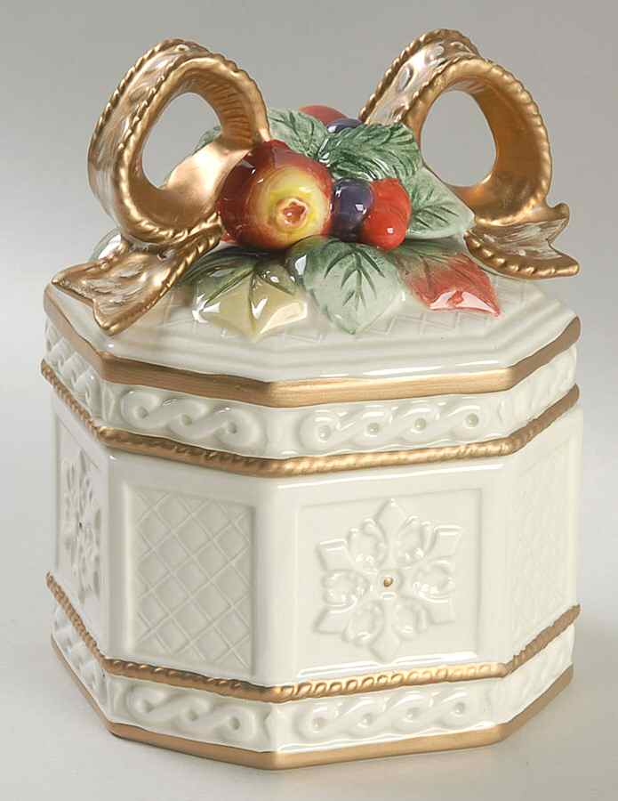 Snowy Woods Octagonal Box & Lid by Fitz & Floyd-1