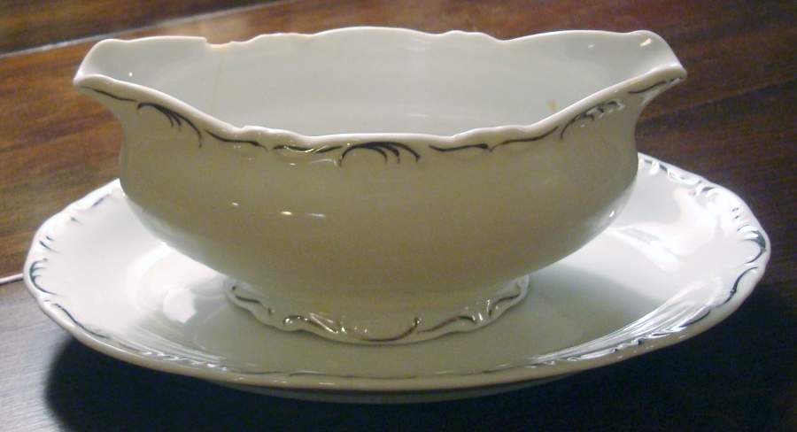 Simplicity Gravy Boat with Attached Underplate by United Surgical Steel-1