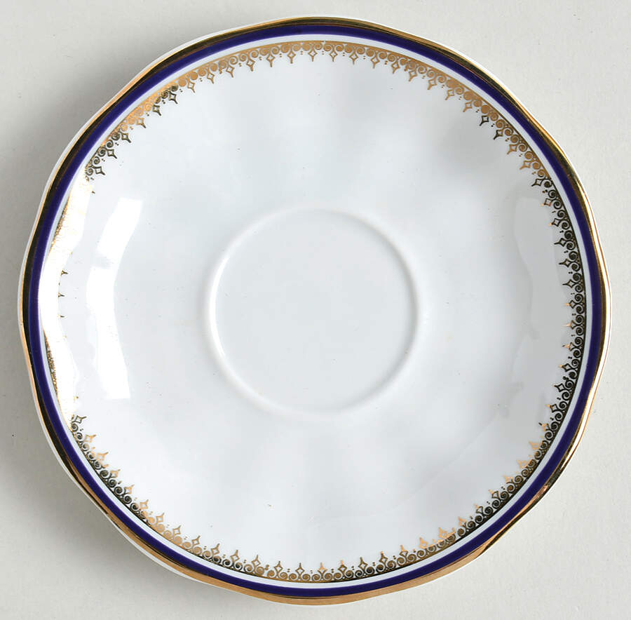 4562 Saucer by Favolina-Karolina-1