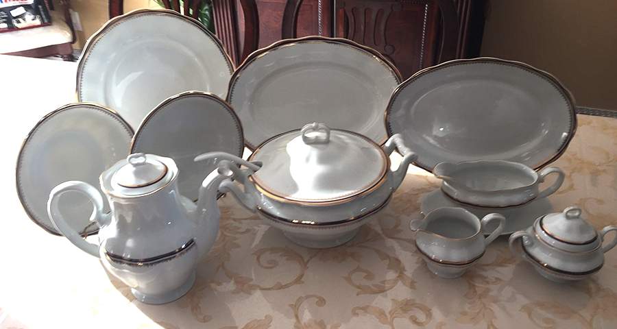 4562 Tureen & Lid w/Ladle by Favolina-Karolina-1