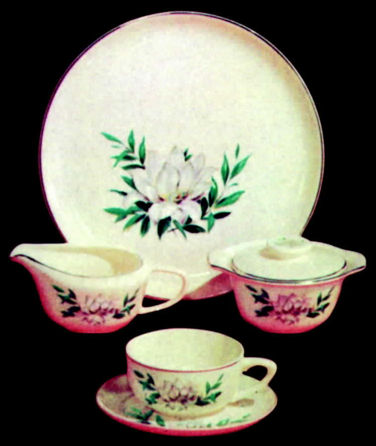Pond Lily Dinner Plate by French Saxon-1