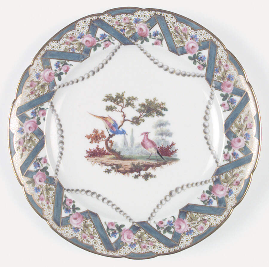 FAN7 Luncheon Plate by France-1