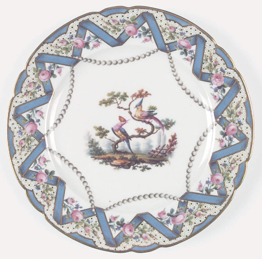 FAN7 Luncheon Plate by France-1