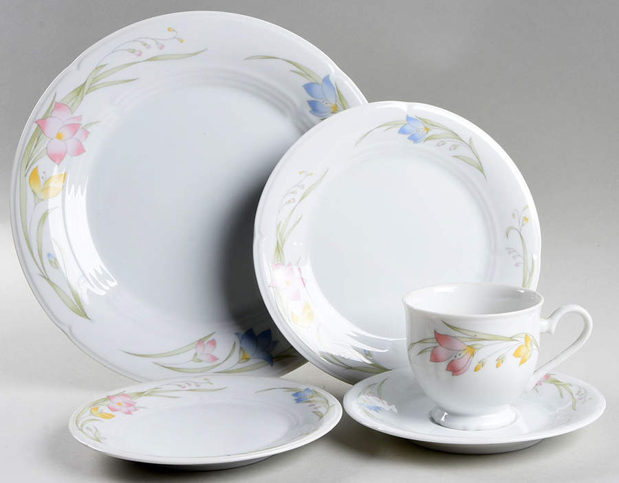 French Garden (Porcelain) 5 Piece Place Setting by Fine China of Japan-1
