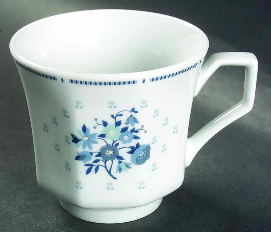 Jamestown Footed Cup by Fairfield-1