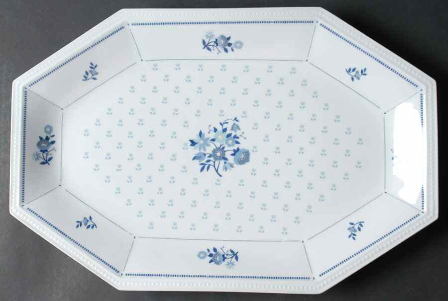 Jamestown 14" Oval Serving Platter by Fairfield-1