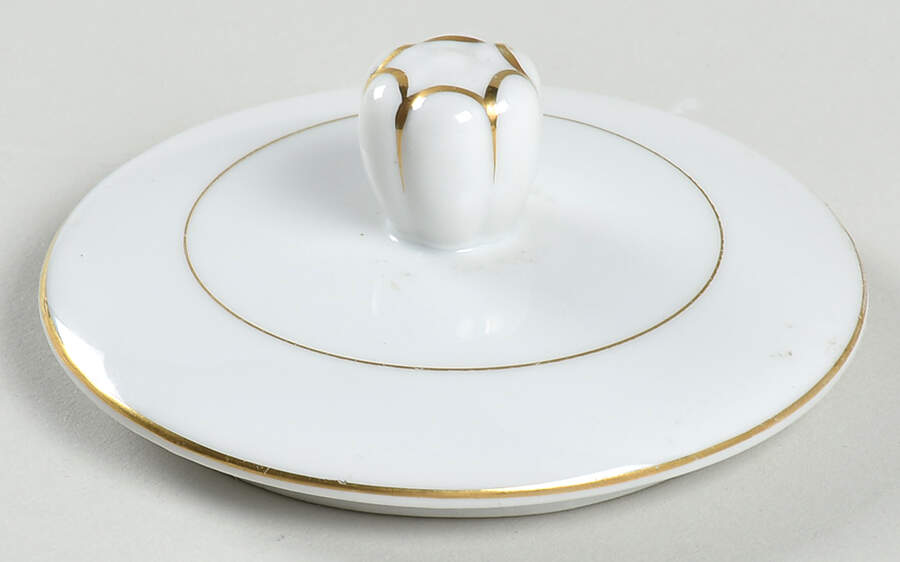 Garland Lid for Sugar Bowl by Fine China of Japan-1