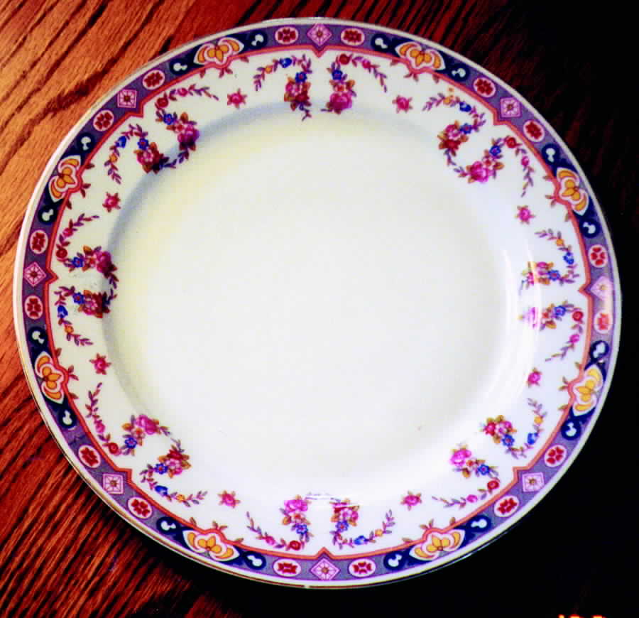 FEL3 Dinner Plate by Felda-1