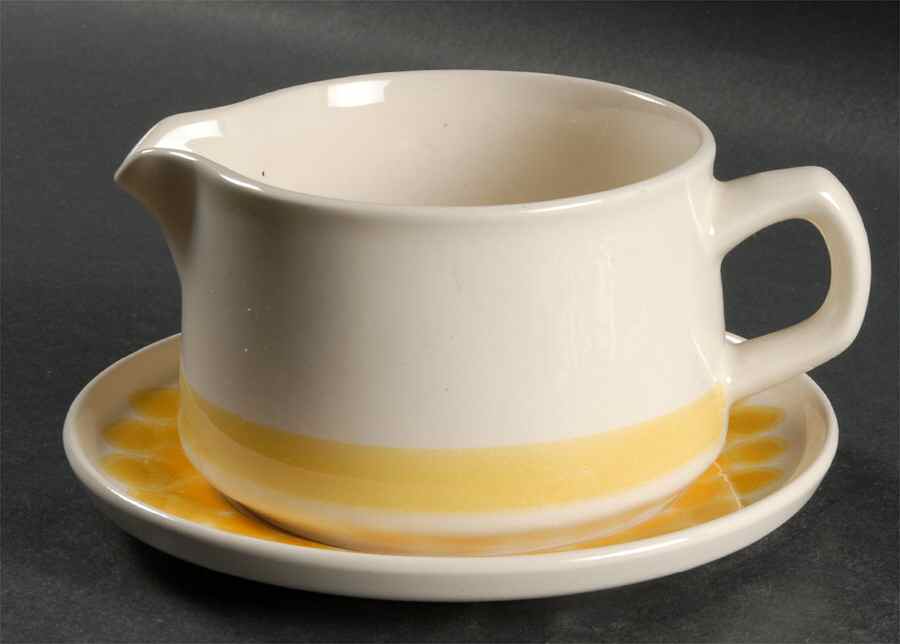 Sundance (England) Gravy Boat & Underplate by Franciscan-1