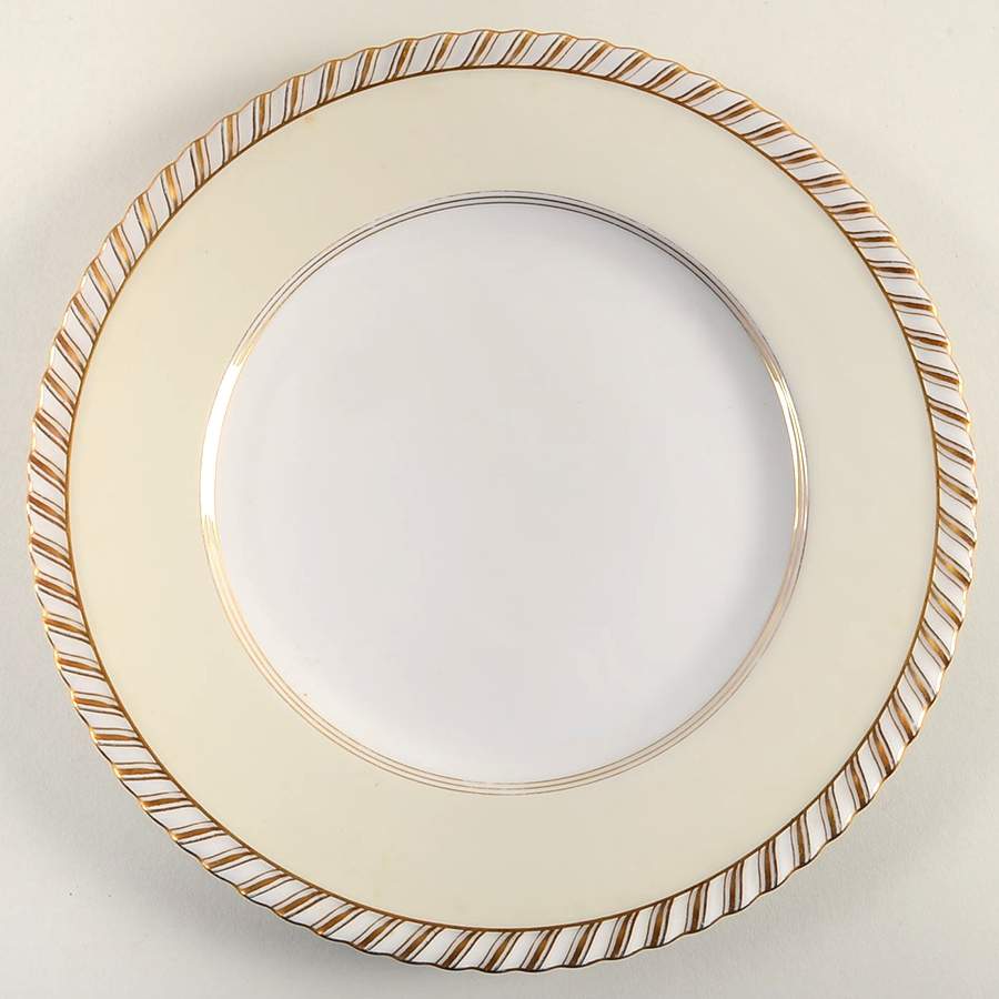 La Princesse (White Background) Dinner Plate by Franconia-Krautheim & Adelburg-1