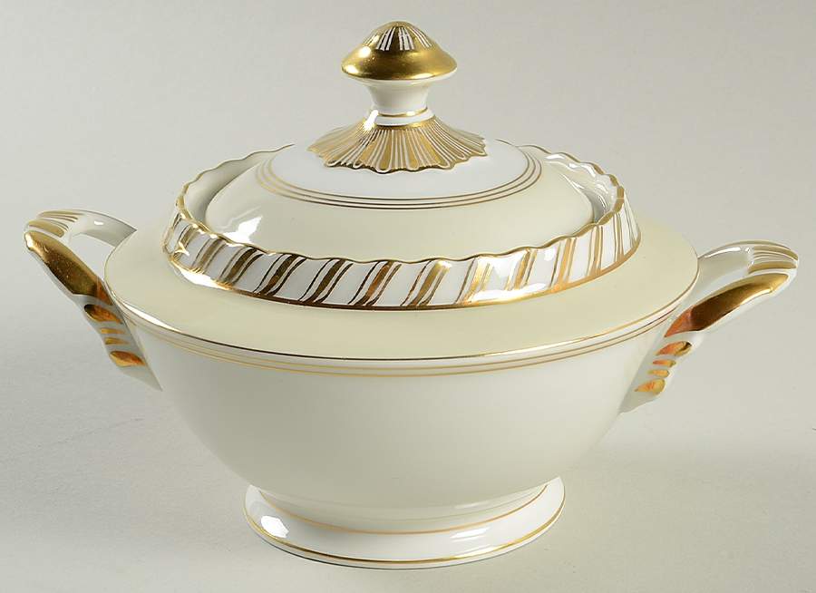 La Princesse (White Background) Sugar Bowl & Lid by Franconia-Krautheim & Adelburg-1
