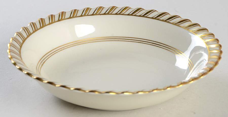La Princesse (White Background) Fruit/Dessert (Sauce) Bowl by Franconia-Krautheim & Adelburg-1