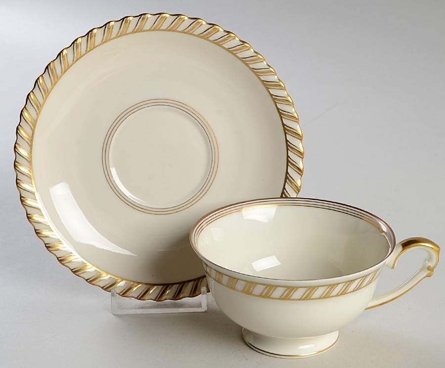 La Princesse (White Background) Footed Cup & Saucer Set by Franconia-Krautheim & Adelburg-1