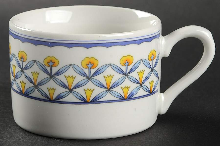 Country Cupboard Flat Cup by Farberware-1