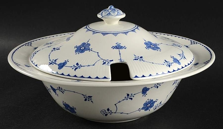 Denmark Blue Round Covered Vegetable by Franciscan-1