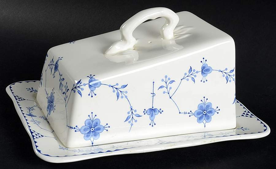 Denmark Blue Cheese Dish with Lid (Wedge) by Franciscan-1