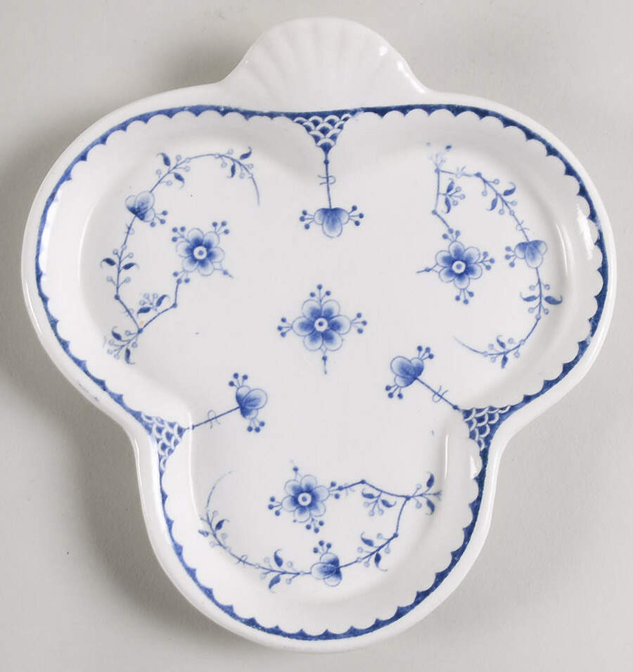 Denmark Blue Egg Set Tray by Furnivals-1