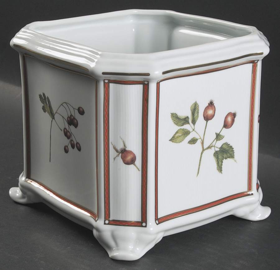 Winter Berry Collection 6" Cachepot by Fitz & Floyd-1