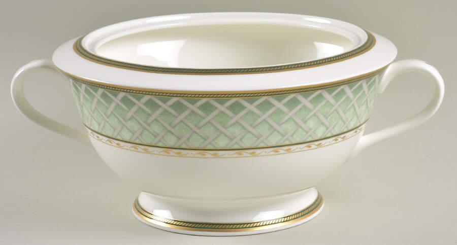 Winter Holiday Round Vegetable No Lid by Fitz & Floyd-1