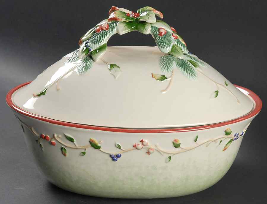 Winter Holiday 2.5 Quart Oval Covered Casserole by Fitz & Floyd-1