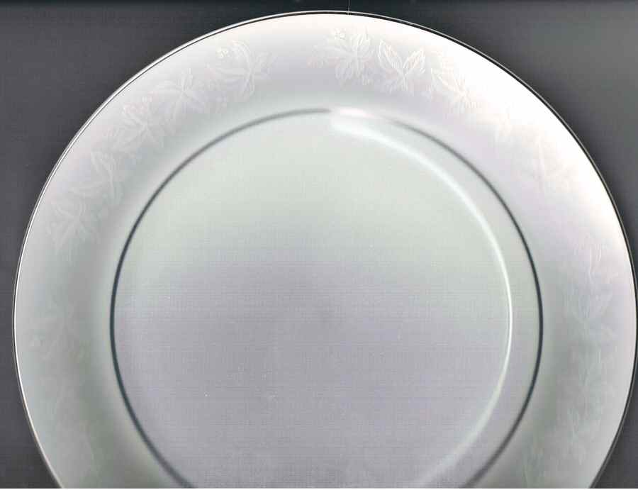 Corinth Dinner Plate by Fine China of Japan-1