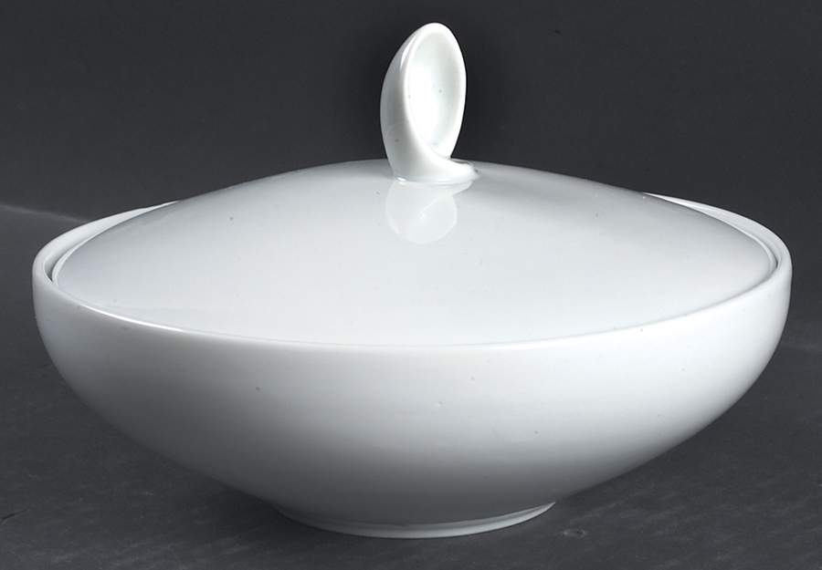 Form641 (White) Also A Shape Candy Box & Lid by Furstenberg-1