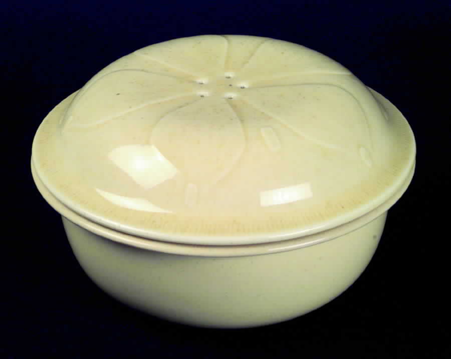 Sea Sculptures Sand Individual Casserole & Lid by Franciscan-1