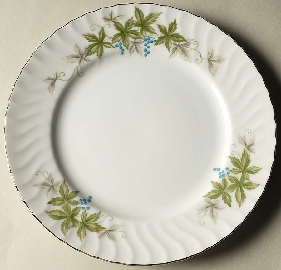 Garland Dinner Plate by Fine China of Japan-1