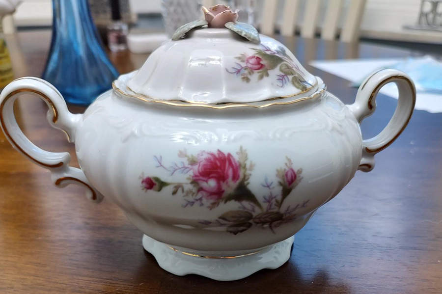 Royal Rose Sugar Bowl & Lid by Fine China of Japan-1