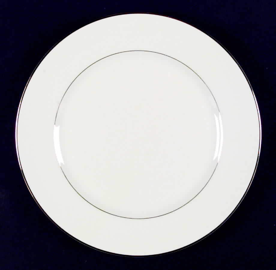 FCJ19 Dinner Plate by Fine China of Japan-1