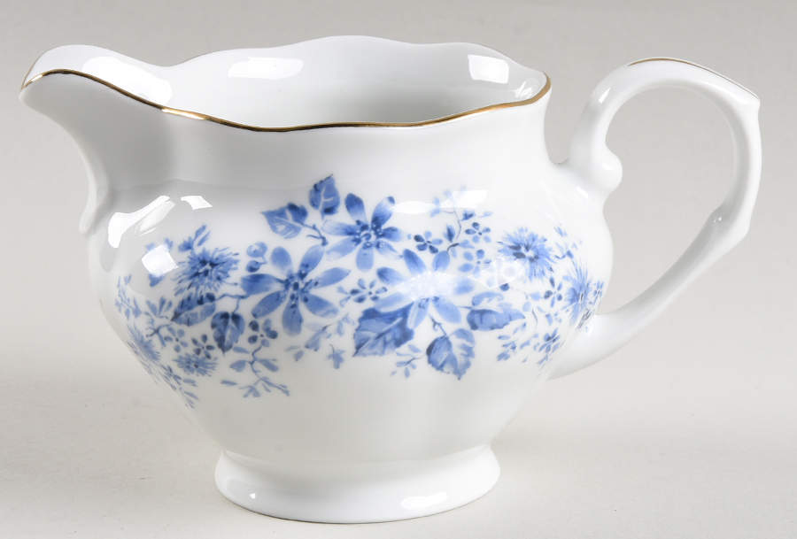 Blue Dahlia Creamer by Favolina-Karolina-1
