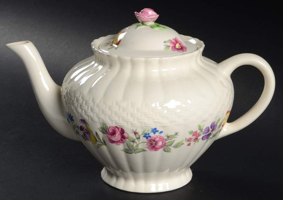 Creston Teapot & Lid by Fondeville-1