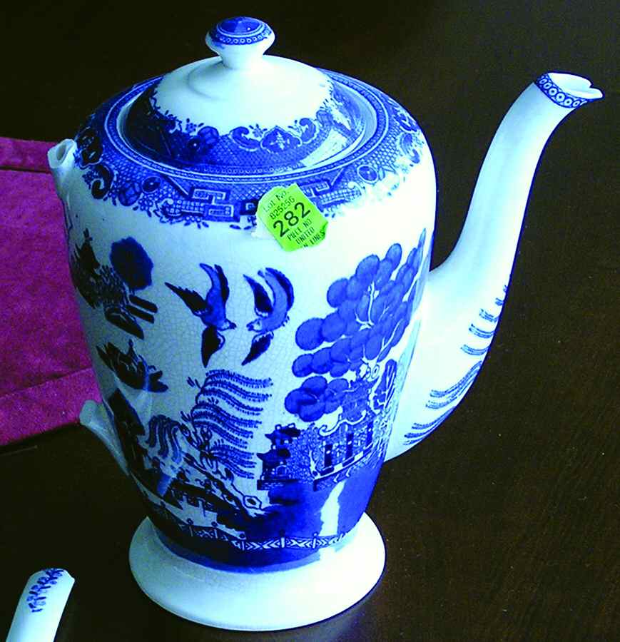 Ye Olde Willow Coffee Pot & Lid by James Kent (England)-1