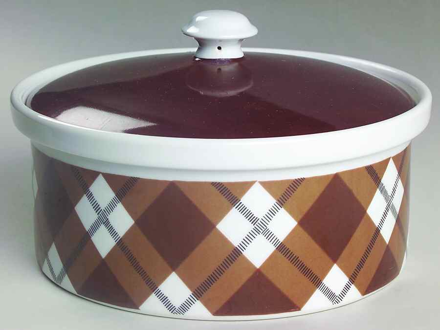 FIT27 2 Qt Round Covered Casserole by Fitz & Floyd-1