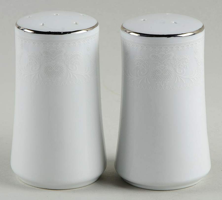 Crochet Salt & Pepper Set by Fairfield-1