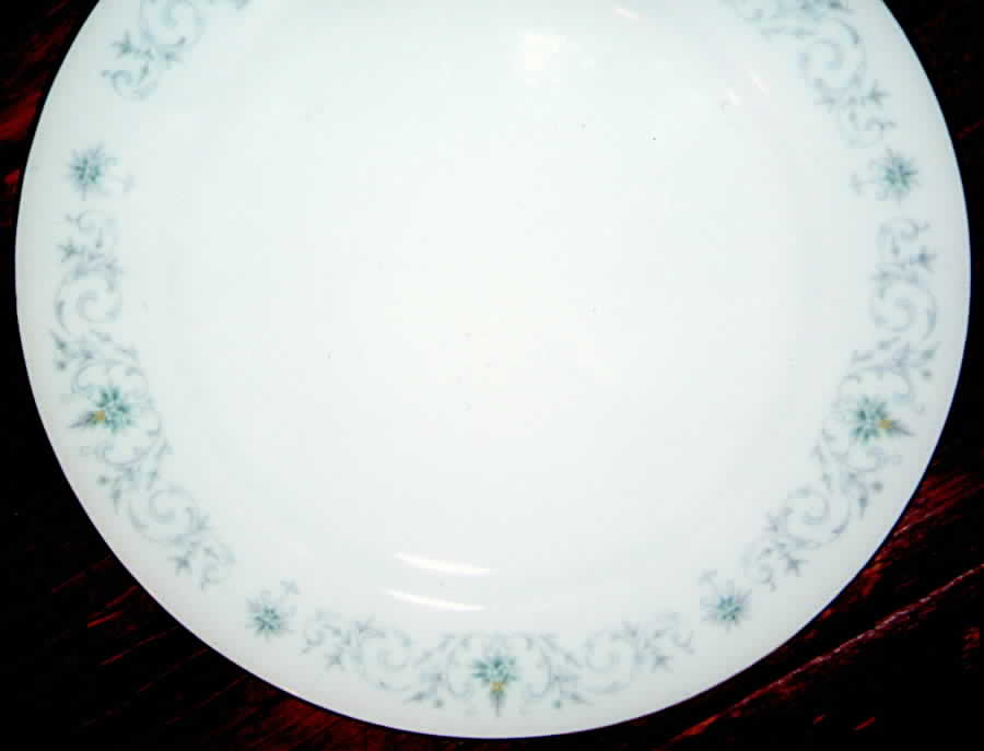Gisele Dinner Plate by Fine China of Japan-1