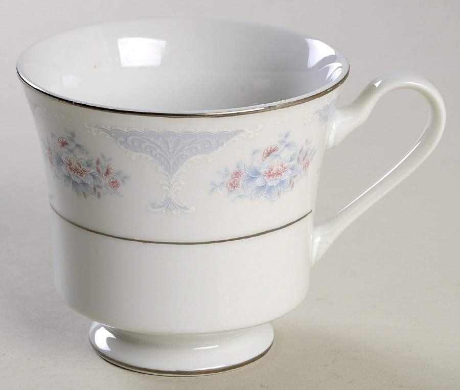 Sapphire Footed Cup by Silverie-1