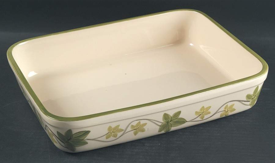 Ivy II (England) 13" Lasagna by Franciscan-1