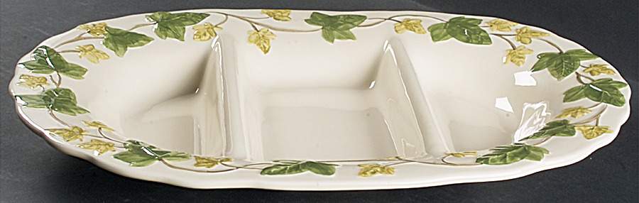 Ivy II (England) Oval Divided Server by Franciscan-1