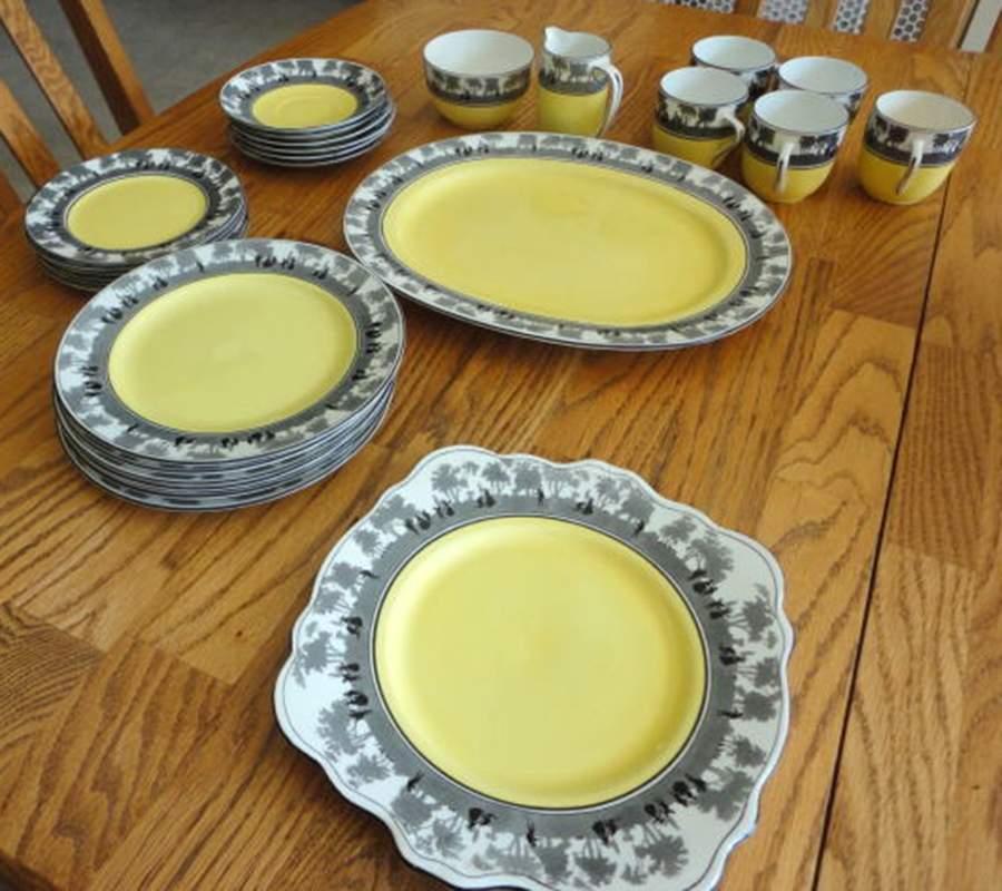 FOL26 Handled Cake Plate by Foley-1