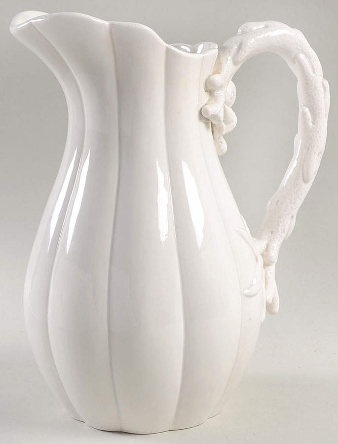 Coral Shells 70 Oz Pitcher by Fitz & Floyd-1