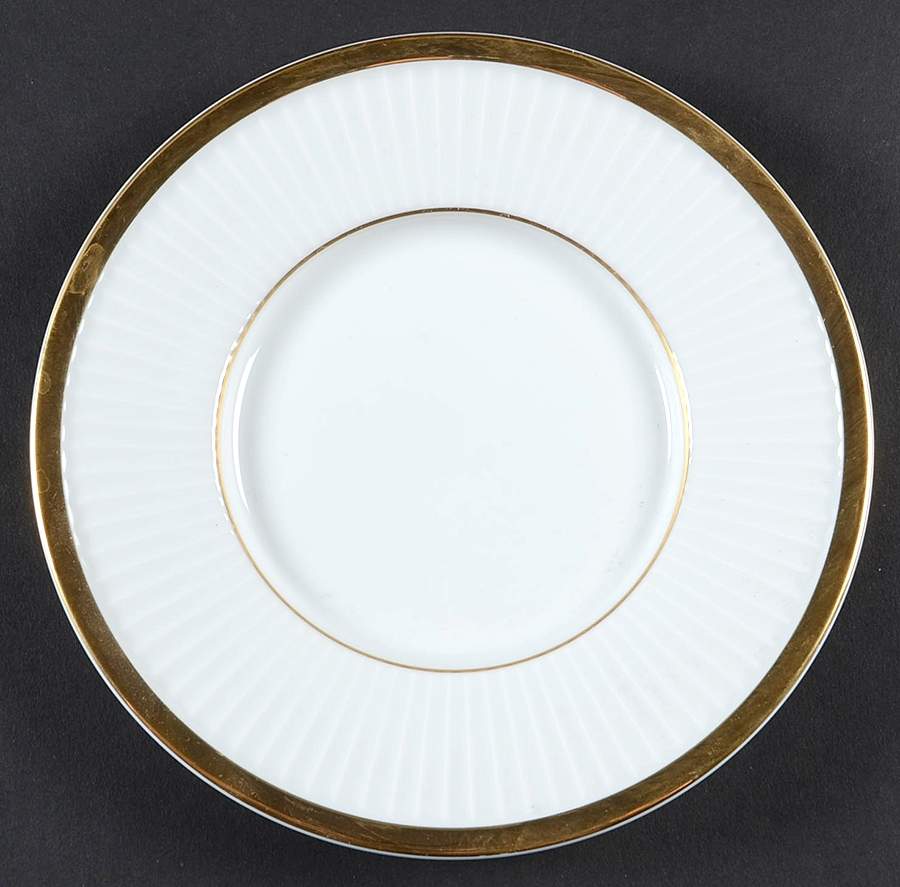 Classique d'Or White (Gold Verge and Trim Only) Saucer by Fitz & Floyd-1
