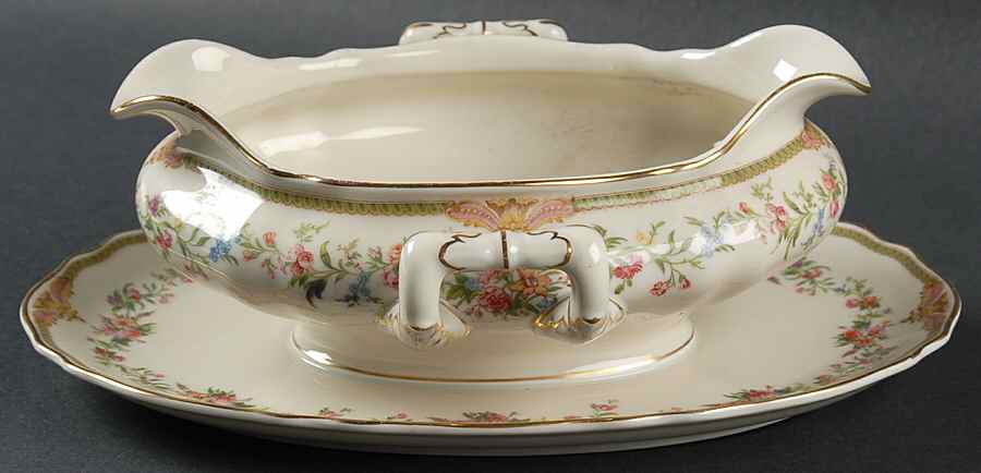 Astrid (No Inner Gold Verge) Gravy Boat with Attached Underplate by Franconia-Krautheim & Adelburg-1