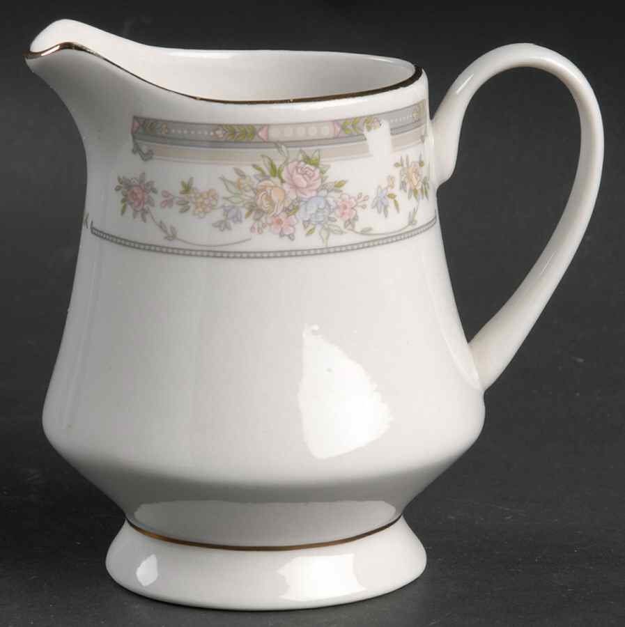 Southampton (Tan Body) Creamer by Farberware-1