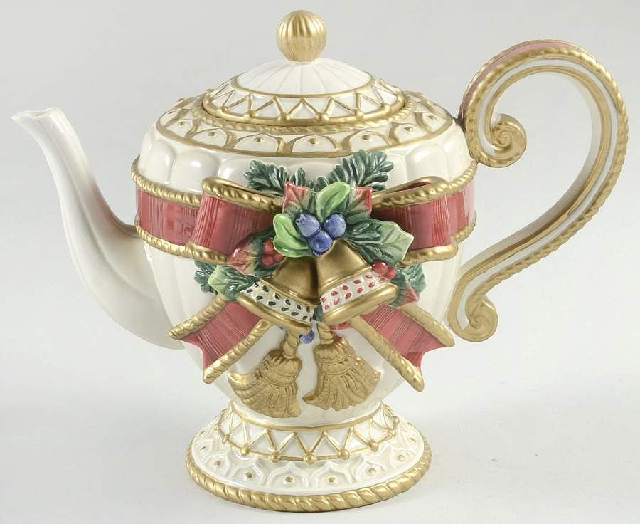 Christmas Deer Teapot & Lid by Fitz & Floyd-1